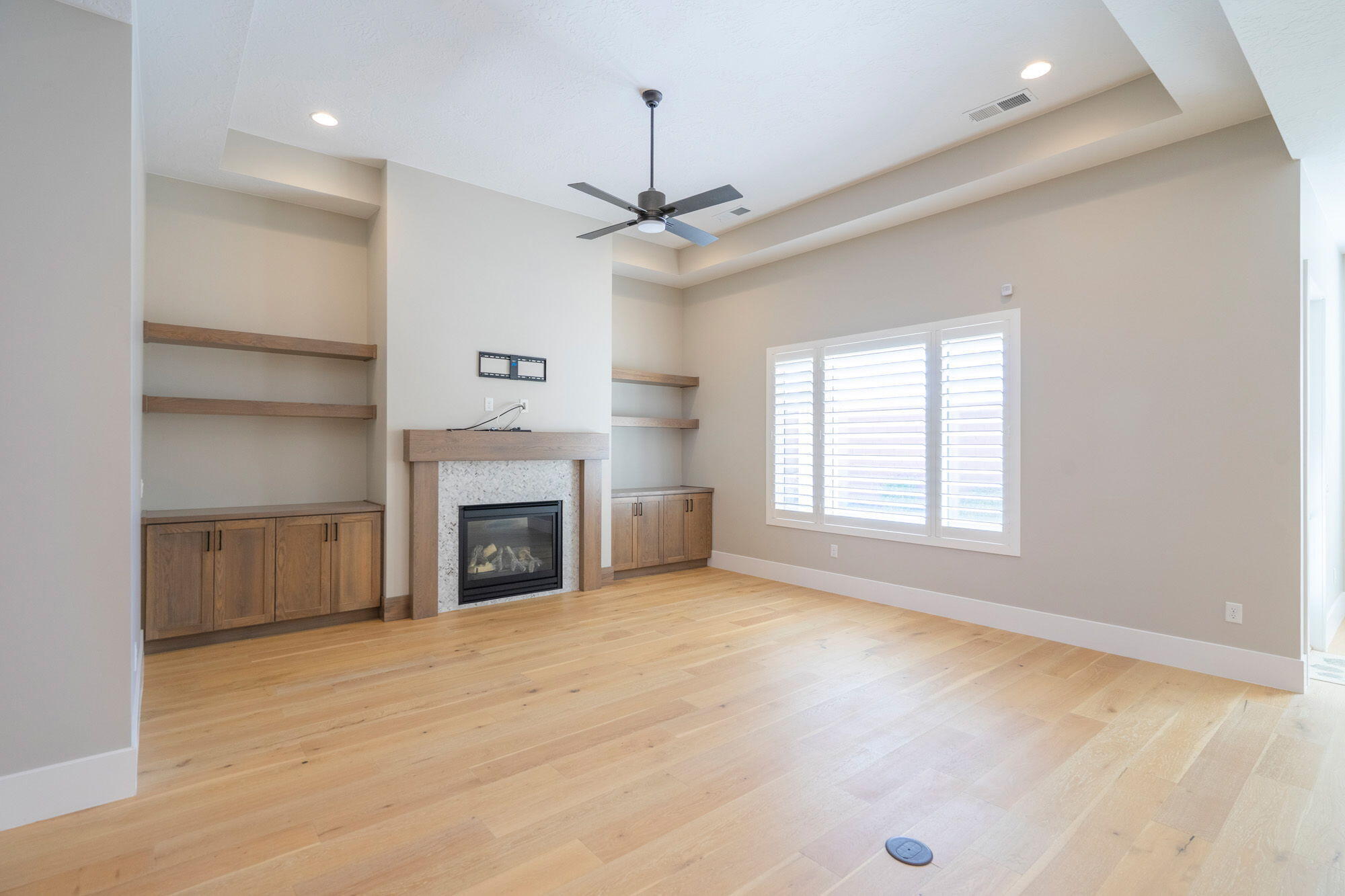 DESERT HEIGHTS - Residential