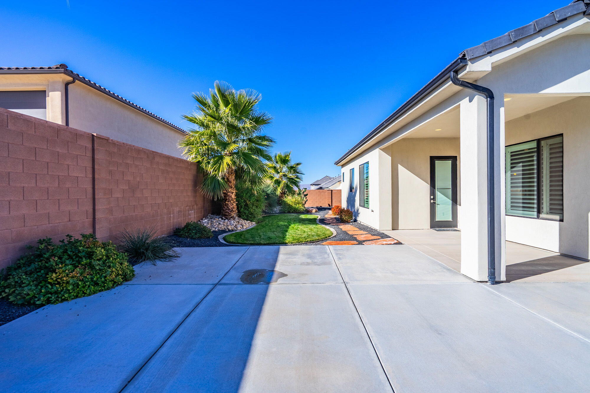 DESERT HEIGHTS - Residential