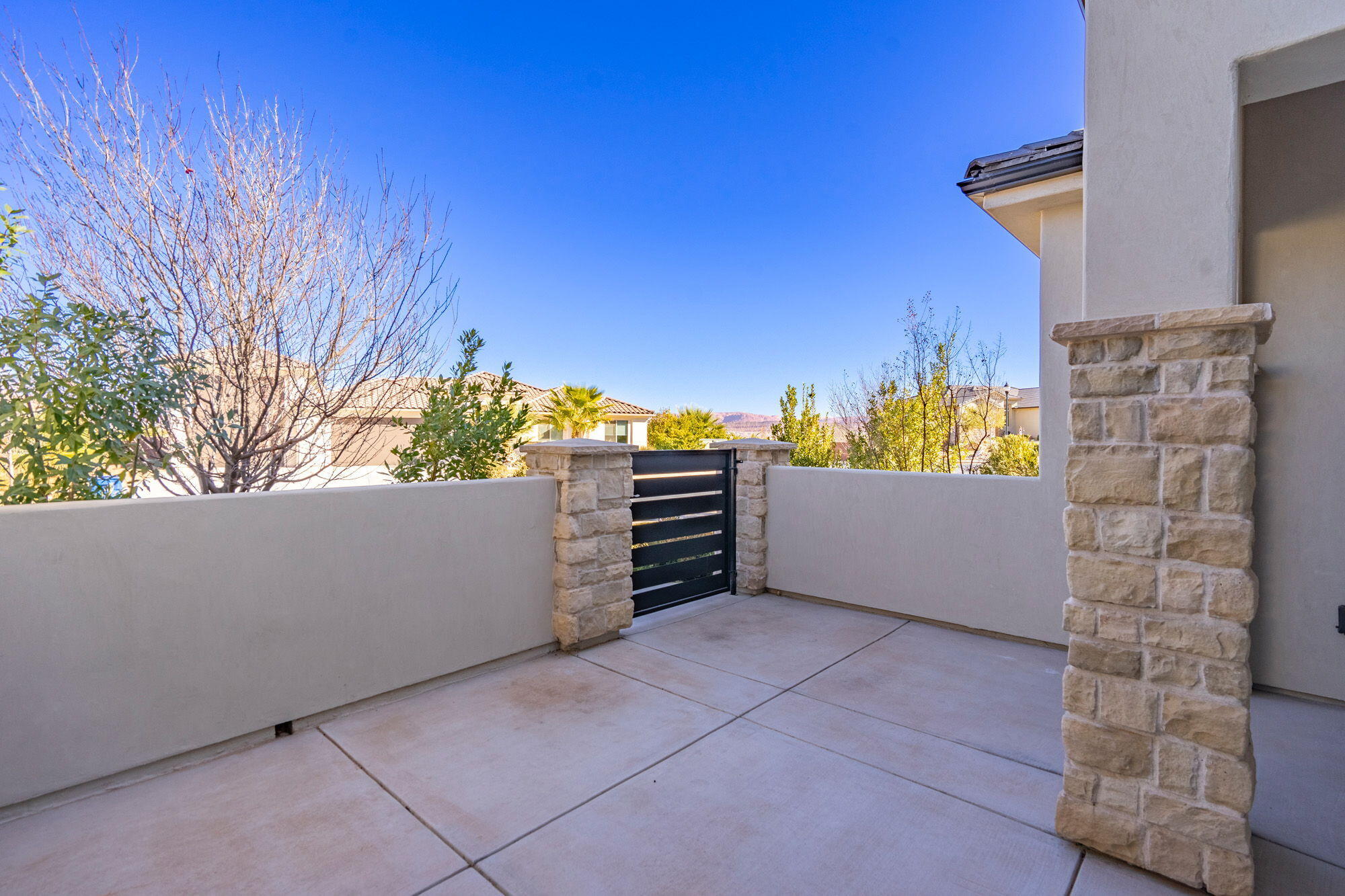 DESERT HEIGHTS - Residential