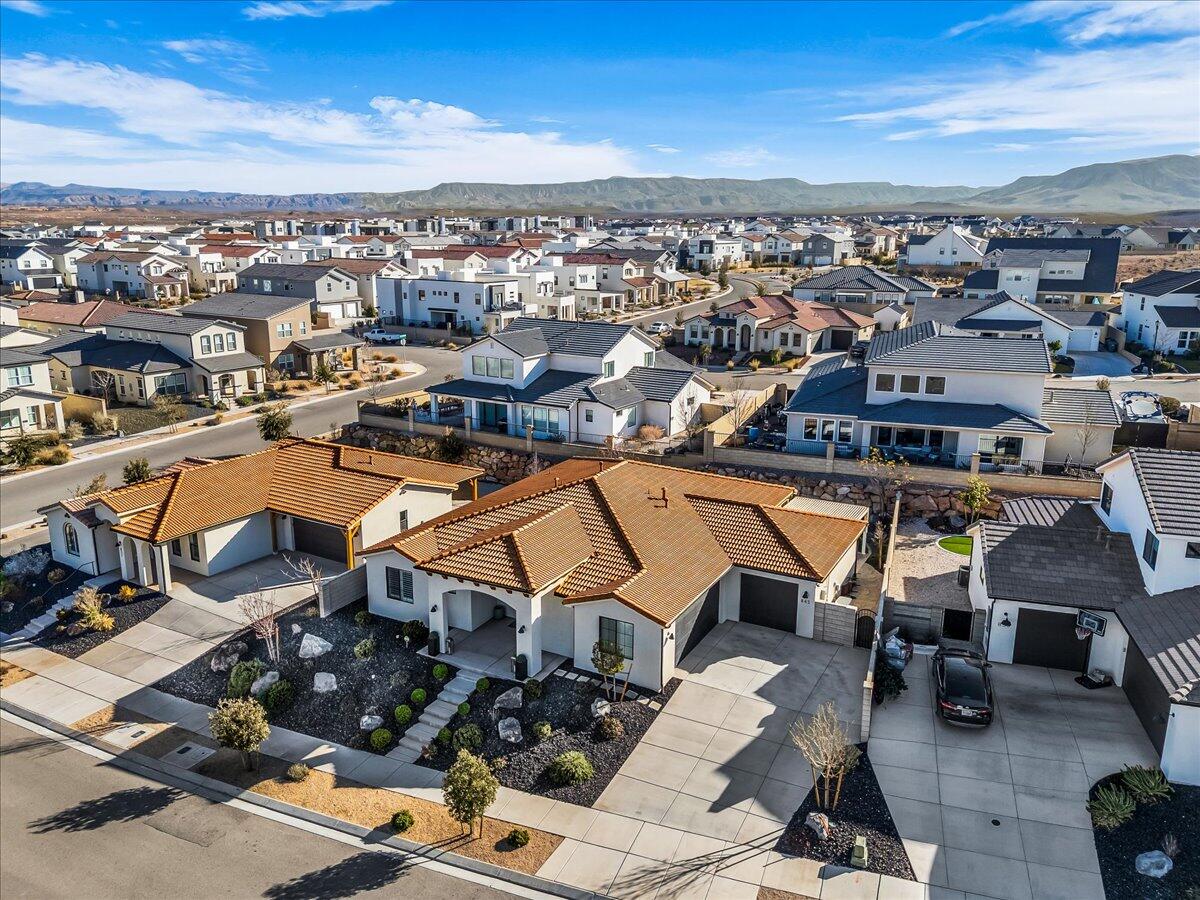 AUBURN HILLS - Residential