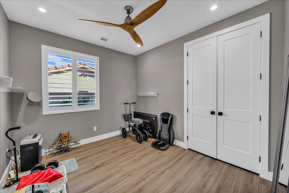 AUBURN HILLS - Residential