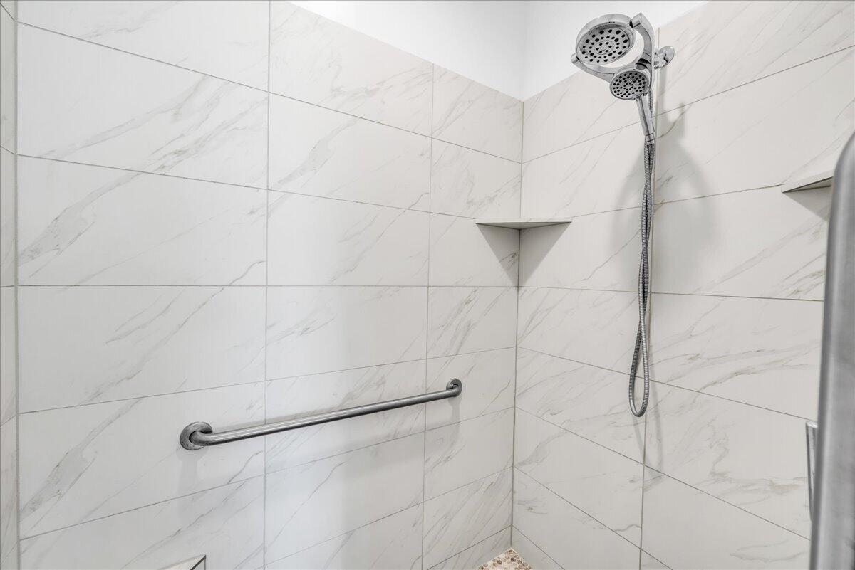 AUBURN HILLS - Residential