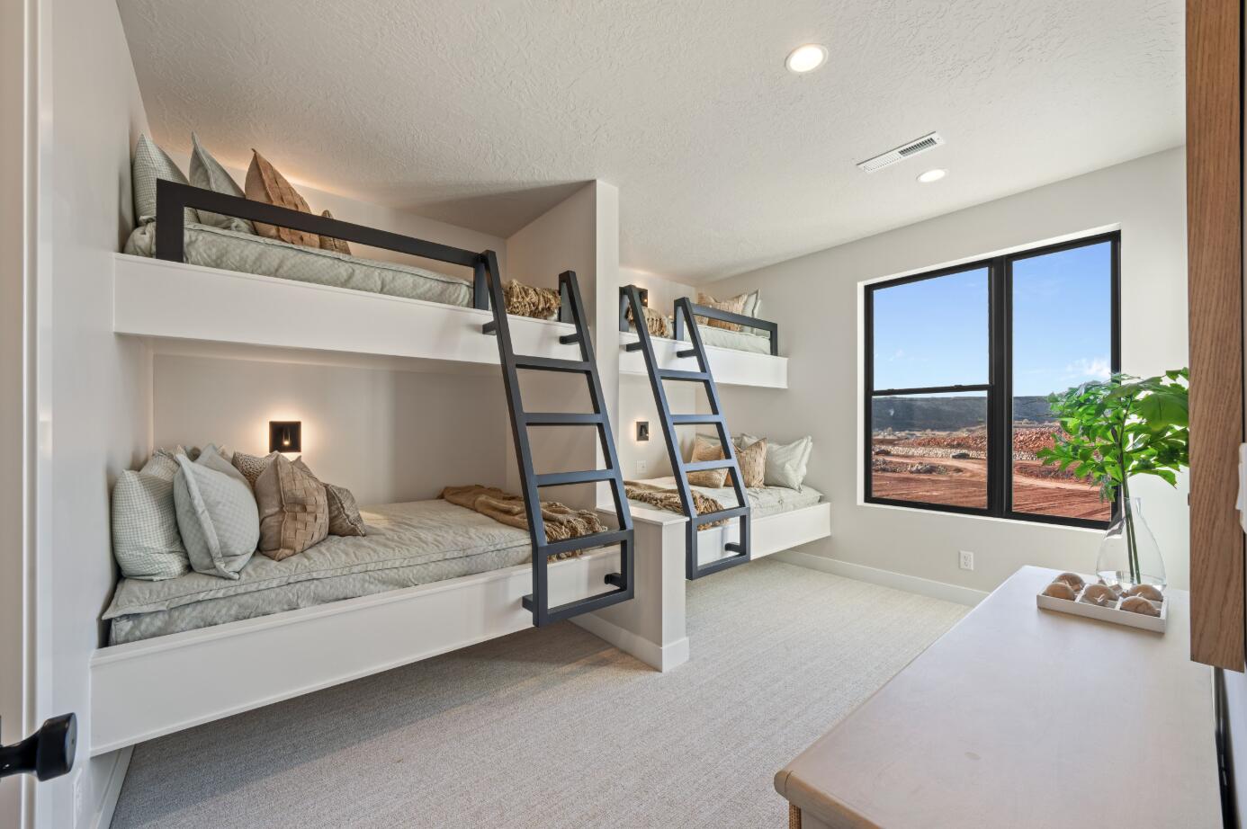 ISLAND AT CORAL CANYON - Residential