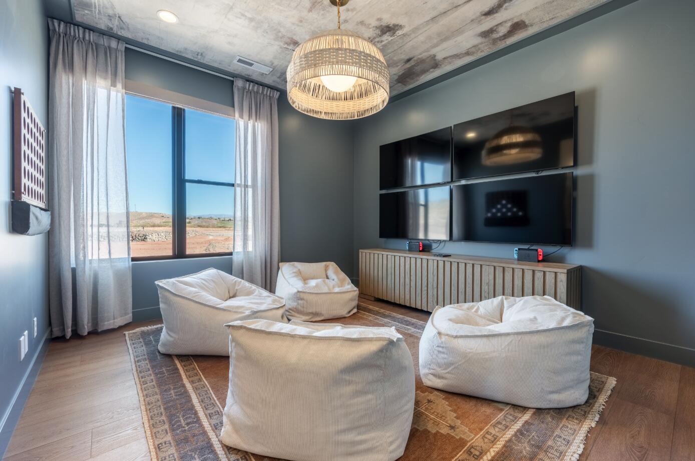 ISLAND AT CORAL CANYON - Residential