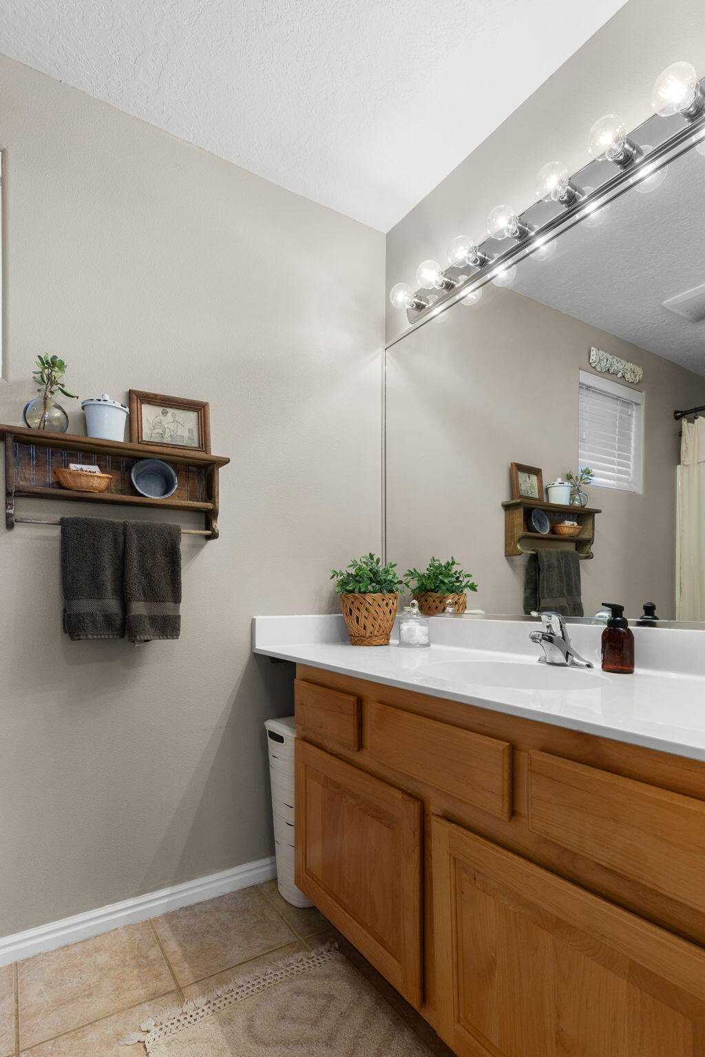 BLOOMINGTON GARDENS - Residential