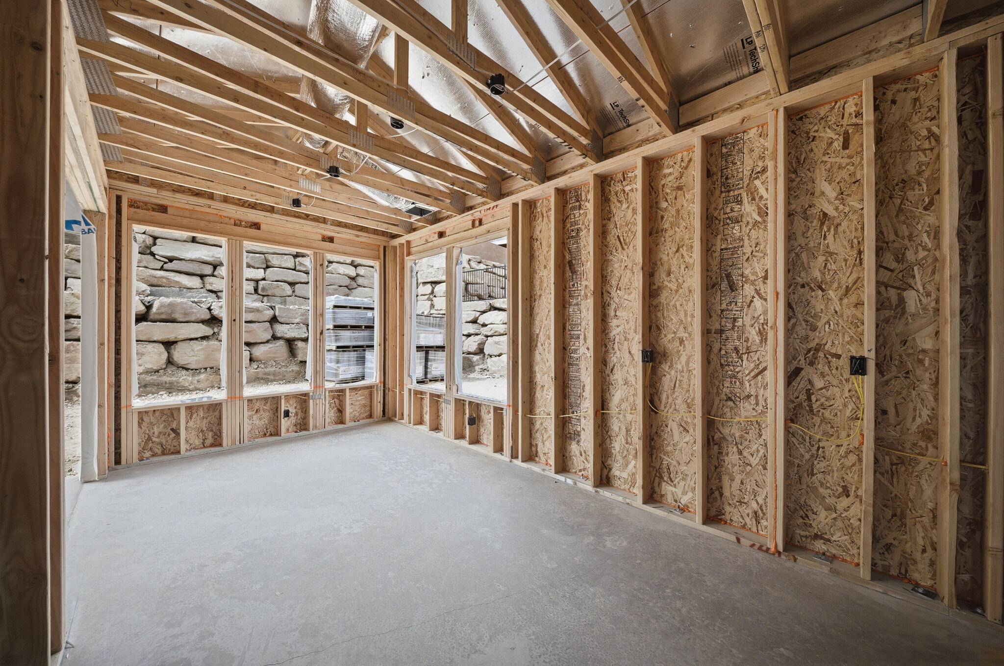 SALARNO HILLS AT DIVARIO - Residential