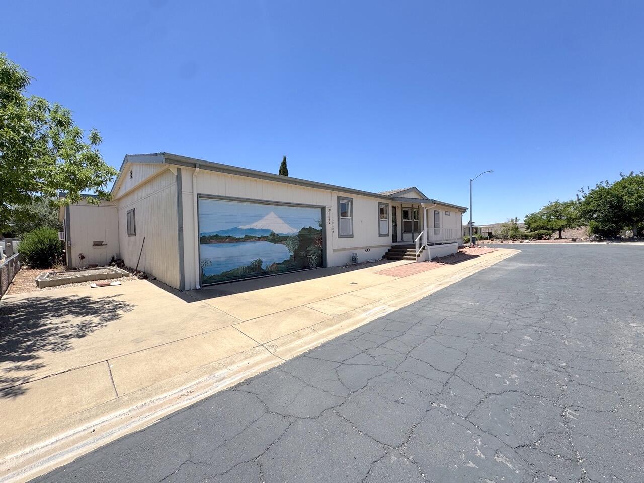 LAVA BLUFF MOBILE HOME PARK - Residential