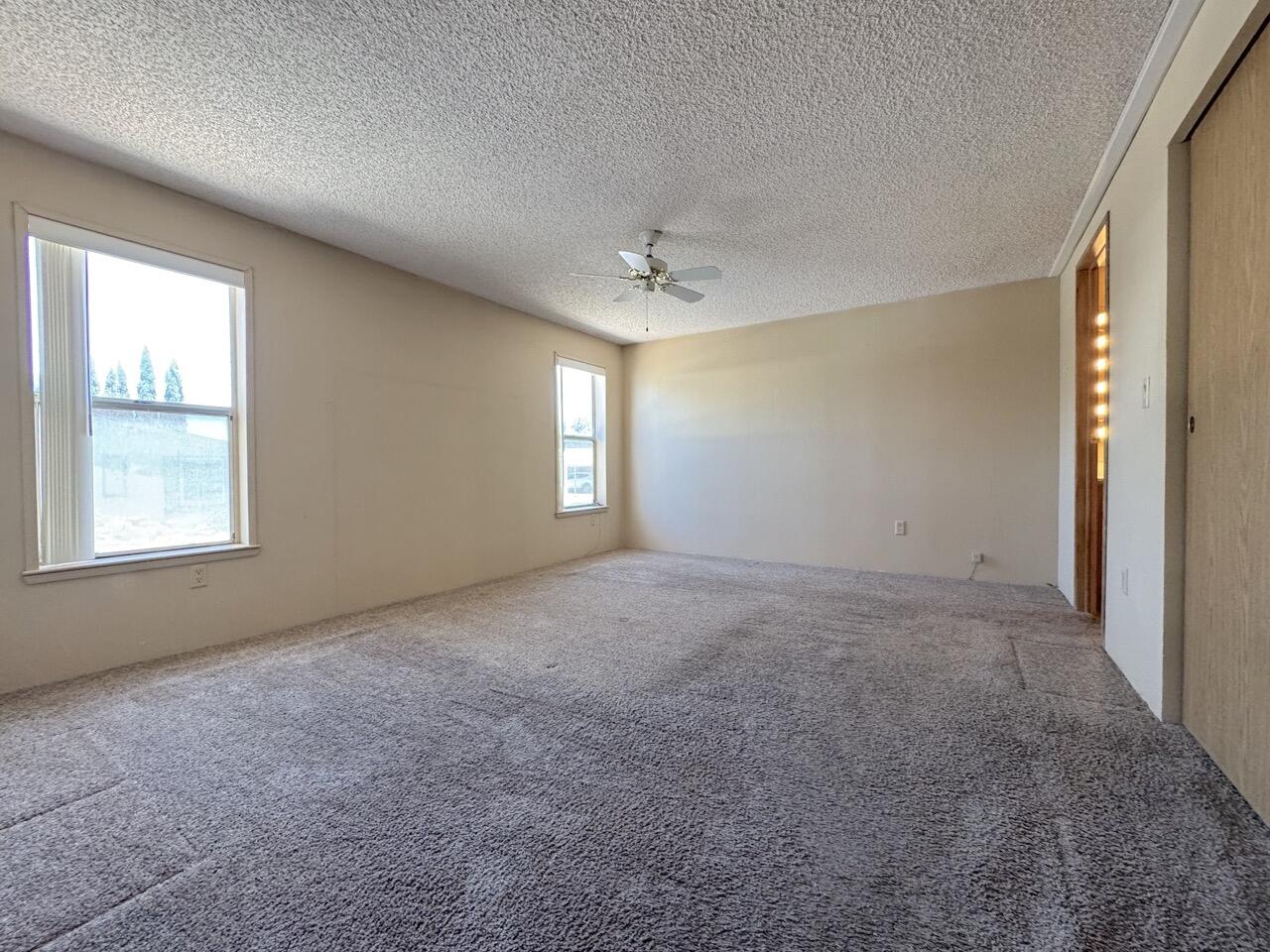 LAVA BLUFF MOBILE HOME PARK - Residential