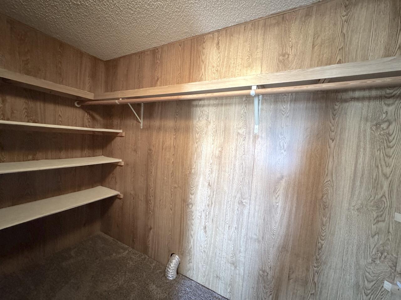 LAVA BLUFF MOBILE HOME PARK - Residential