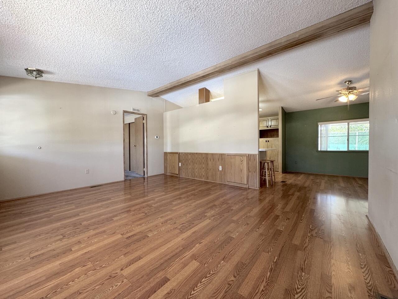 LAVA BLUFF MOBILE HOME PARK - Residential