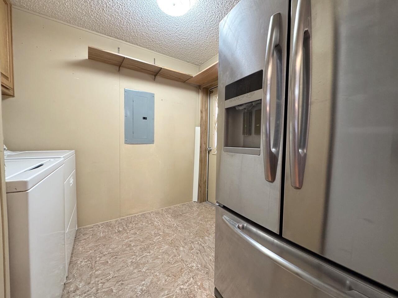 LAVA BLUFF MOBILE HOME PARK - Residential