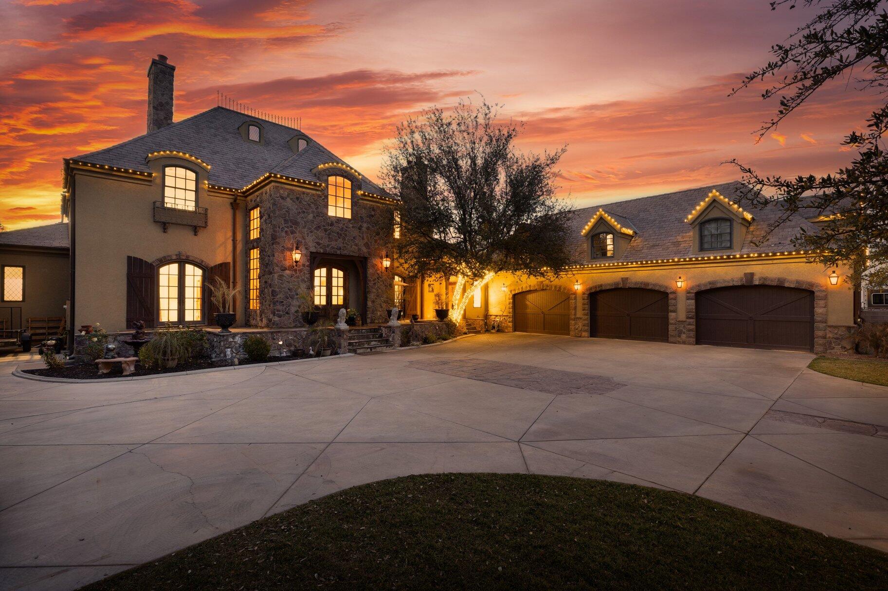 BLOOMINGTON RANCHES - Residential