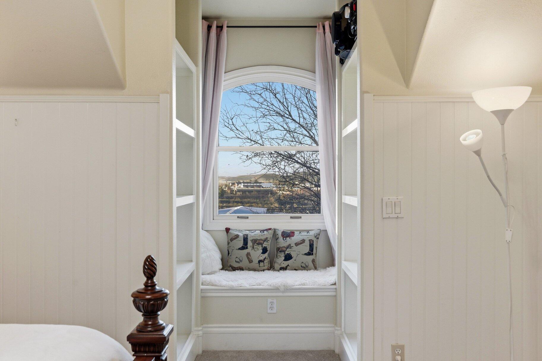 BLOOMINGTON RANCHES - Residential