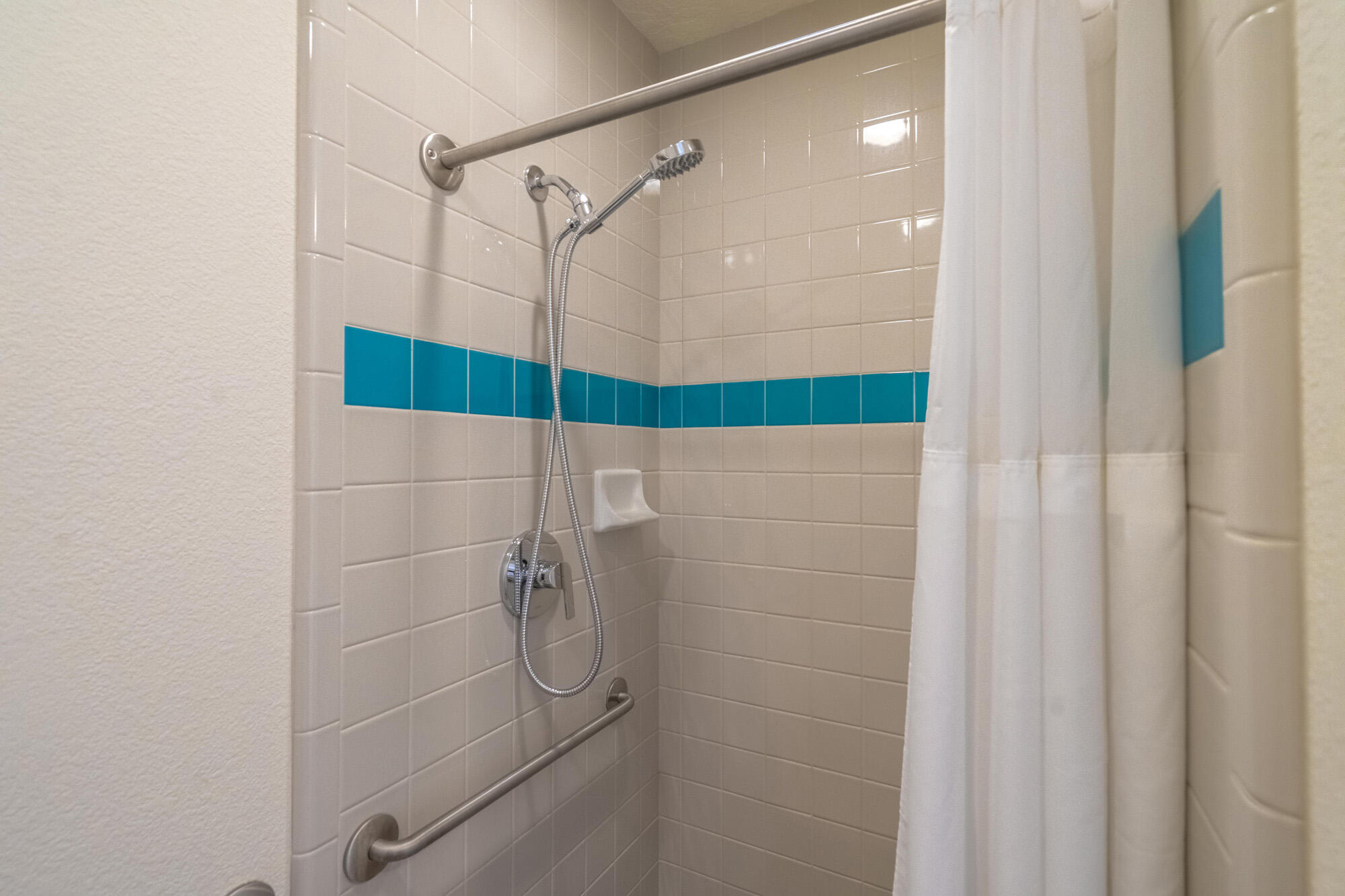 LION'S HEAD HILLTOP ESTATES AT GREEN SPRINGS - Residential