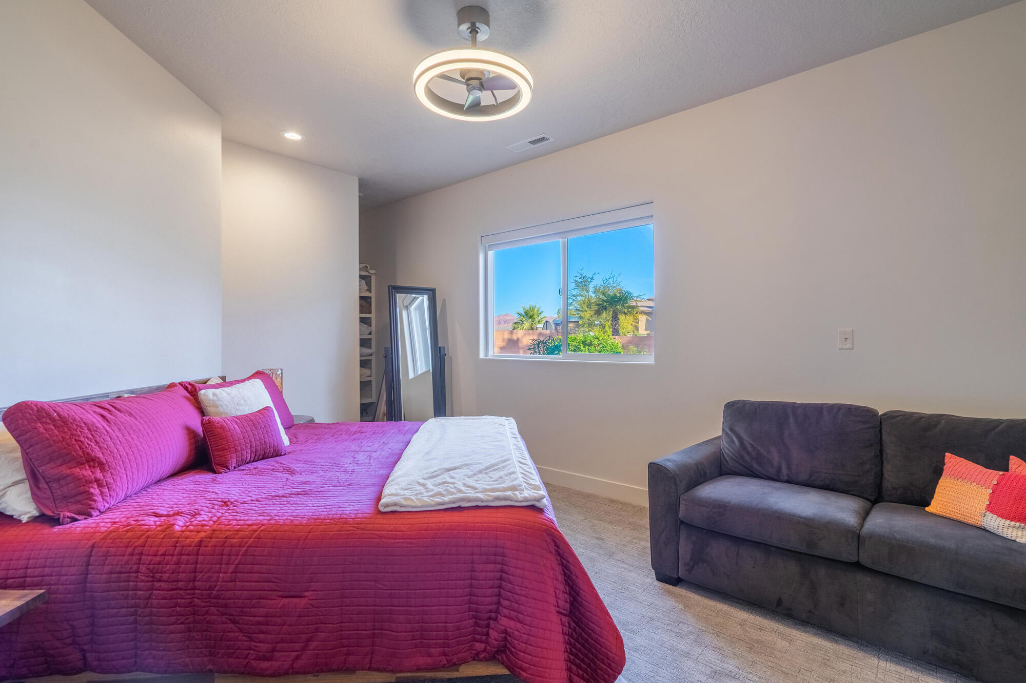 LION'S HEAD HILLTOP ESTATES AT GREEN SPRINGS - Residential