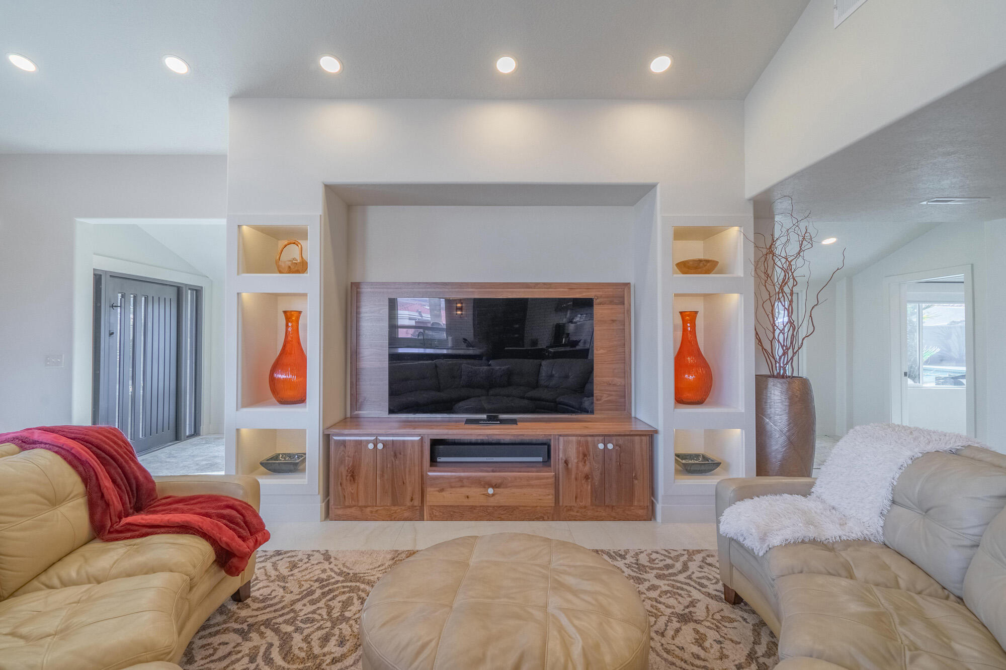 LION'S HEAD HILLTOP ESTATES AT GREEN SPRINGS - Residential