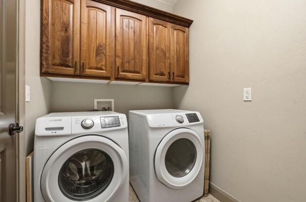 SIENNA HEIGHTS - Residential