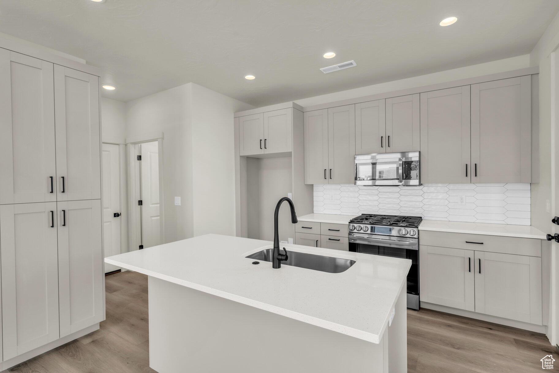 DESERT COLOR RESORT - Residential