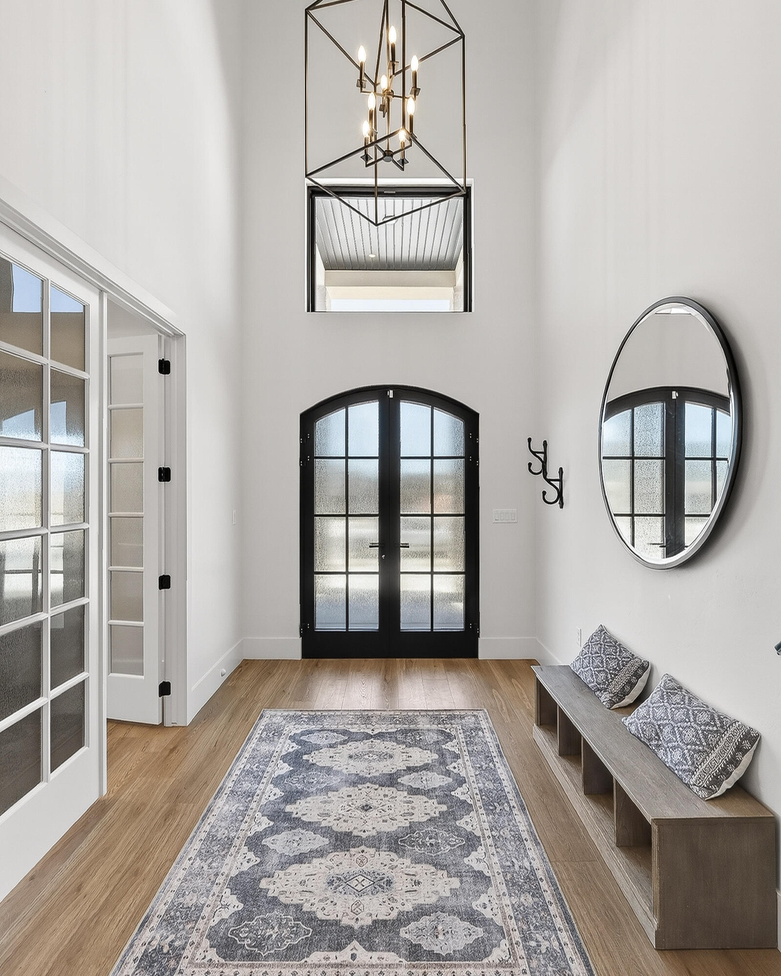 SADDLE BACK RIDGE - Residential