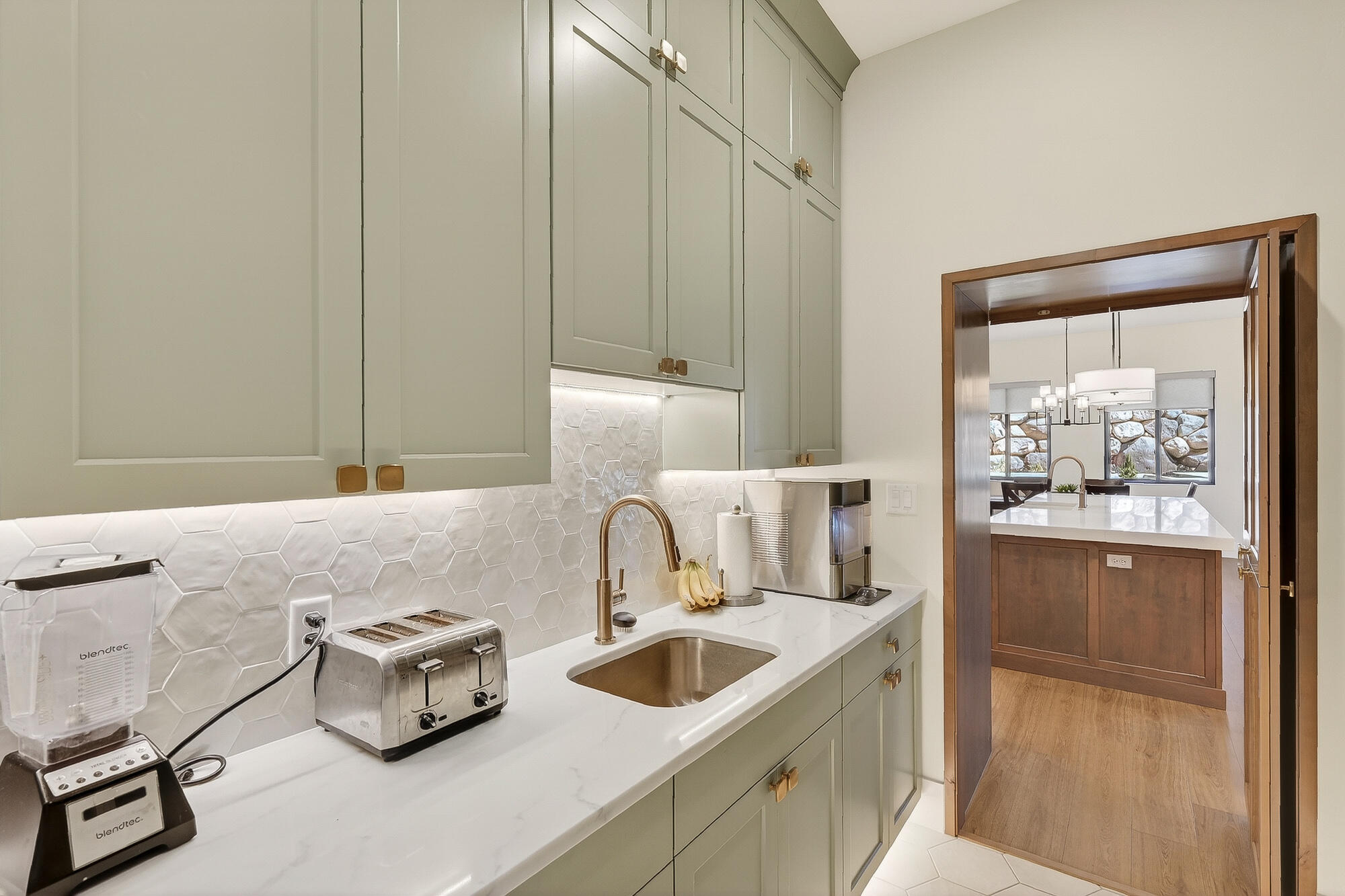 SADDLE BACK RIDGE - Residential