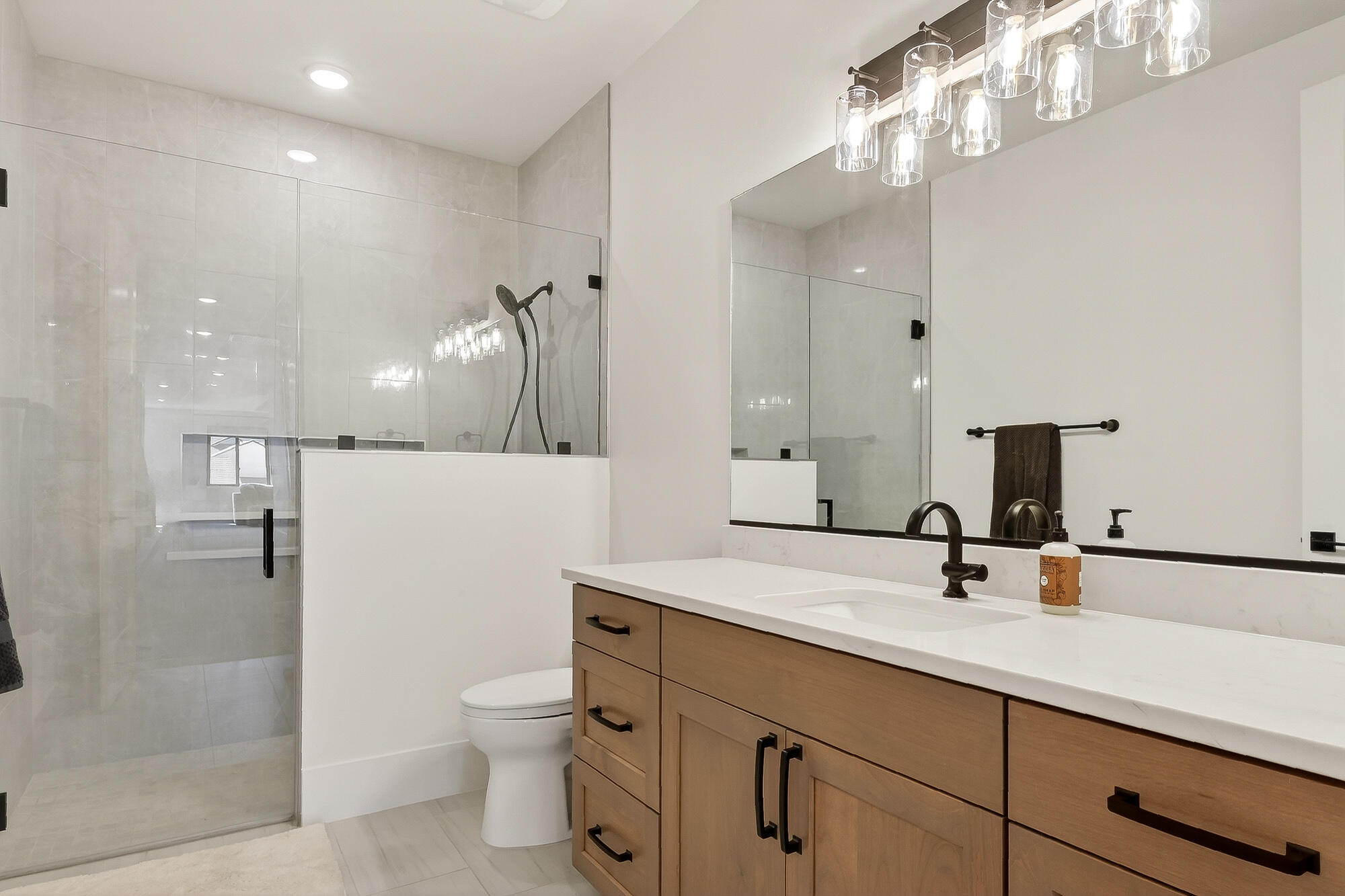 SADDLE BACK RIDGE - Residential