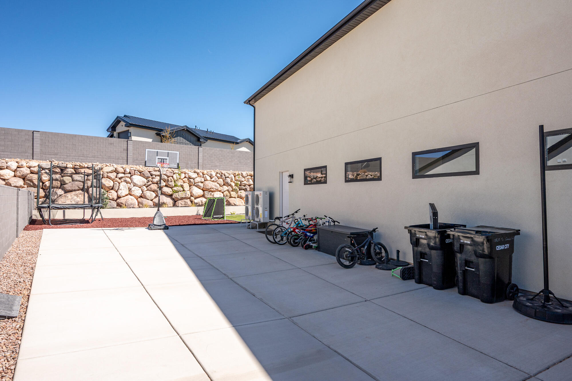 SADDLE BACK RIDGE - Residential