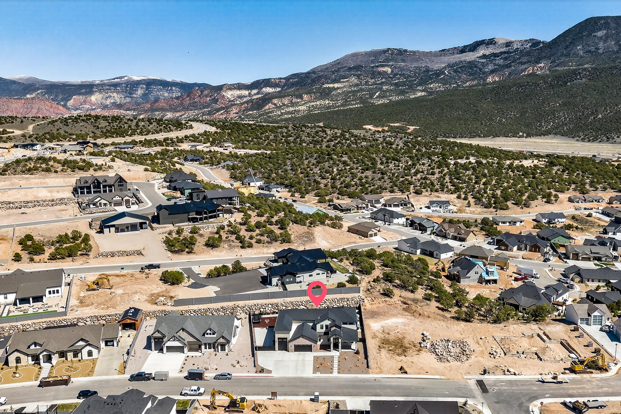 SADDLE BACK RIDGE - Residential