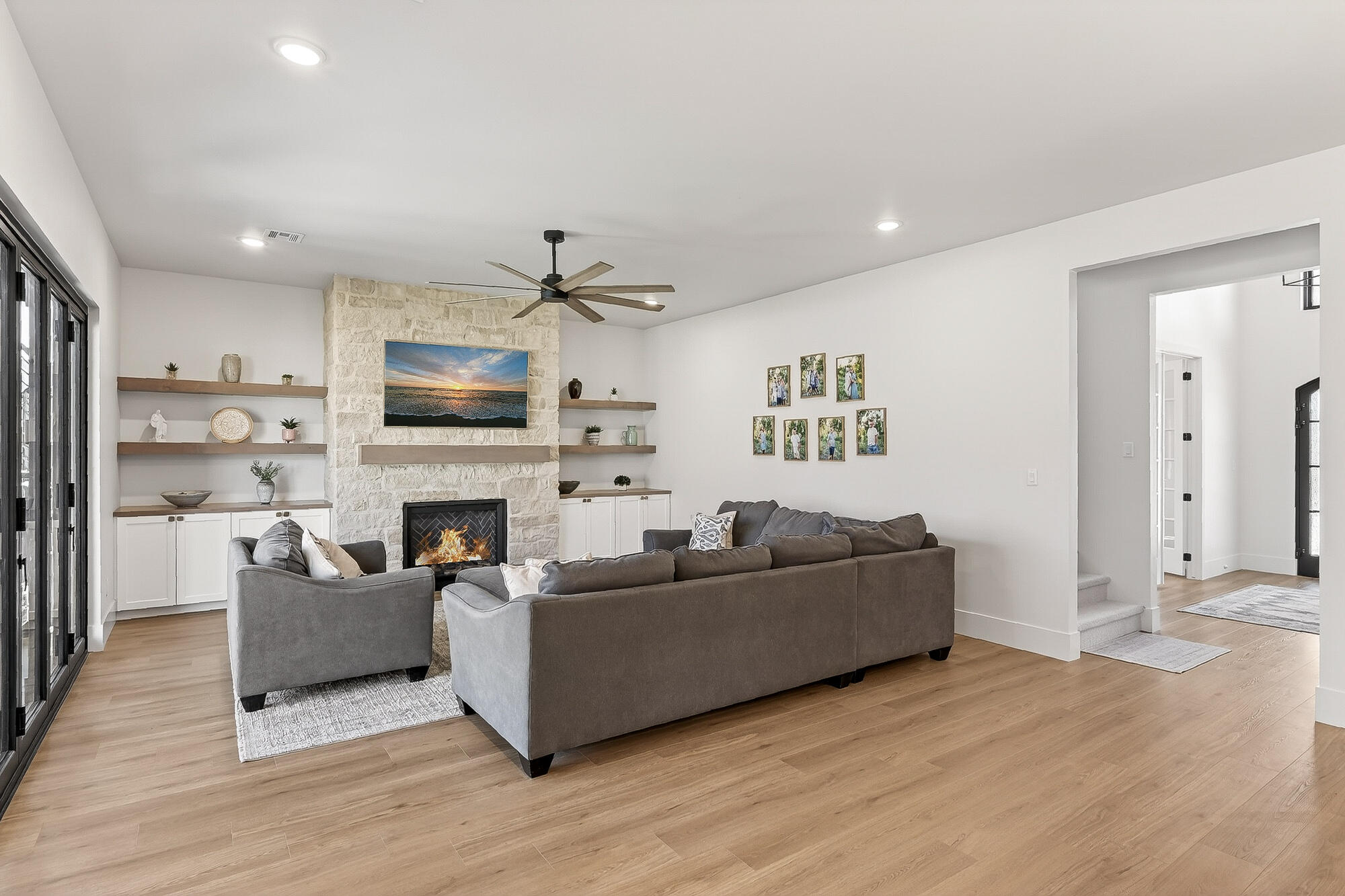 SADDLE BACK RIDGE - Residential