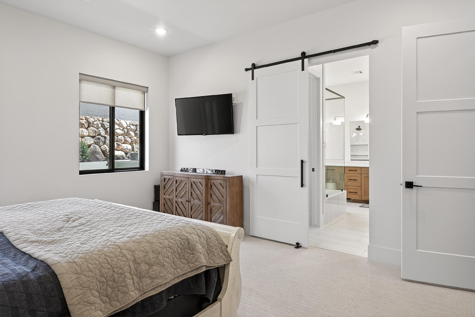 SADDLE BACK RIDGE - Residential