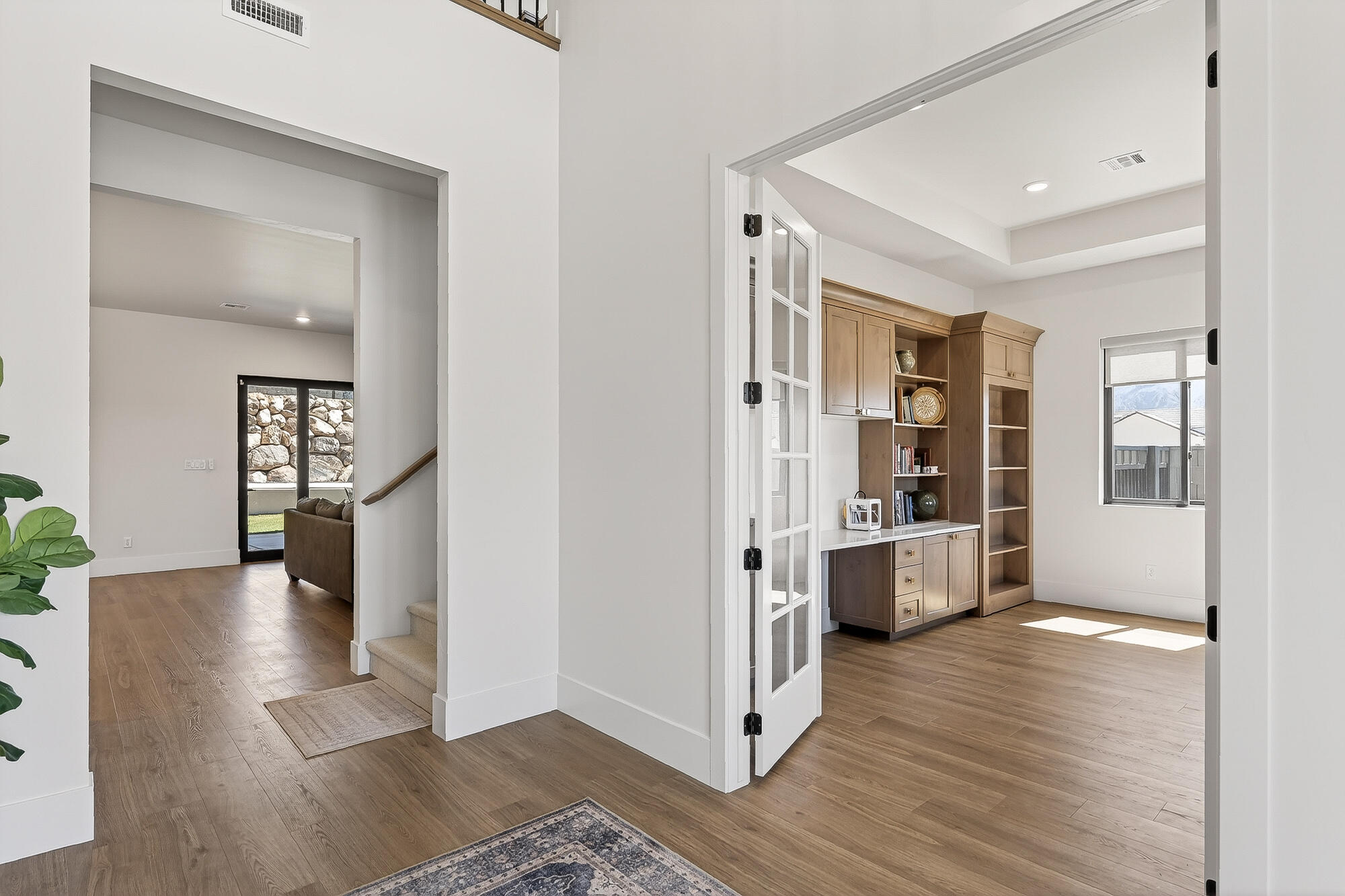 SADDLE BACK RIDGE - Residential