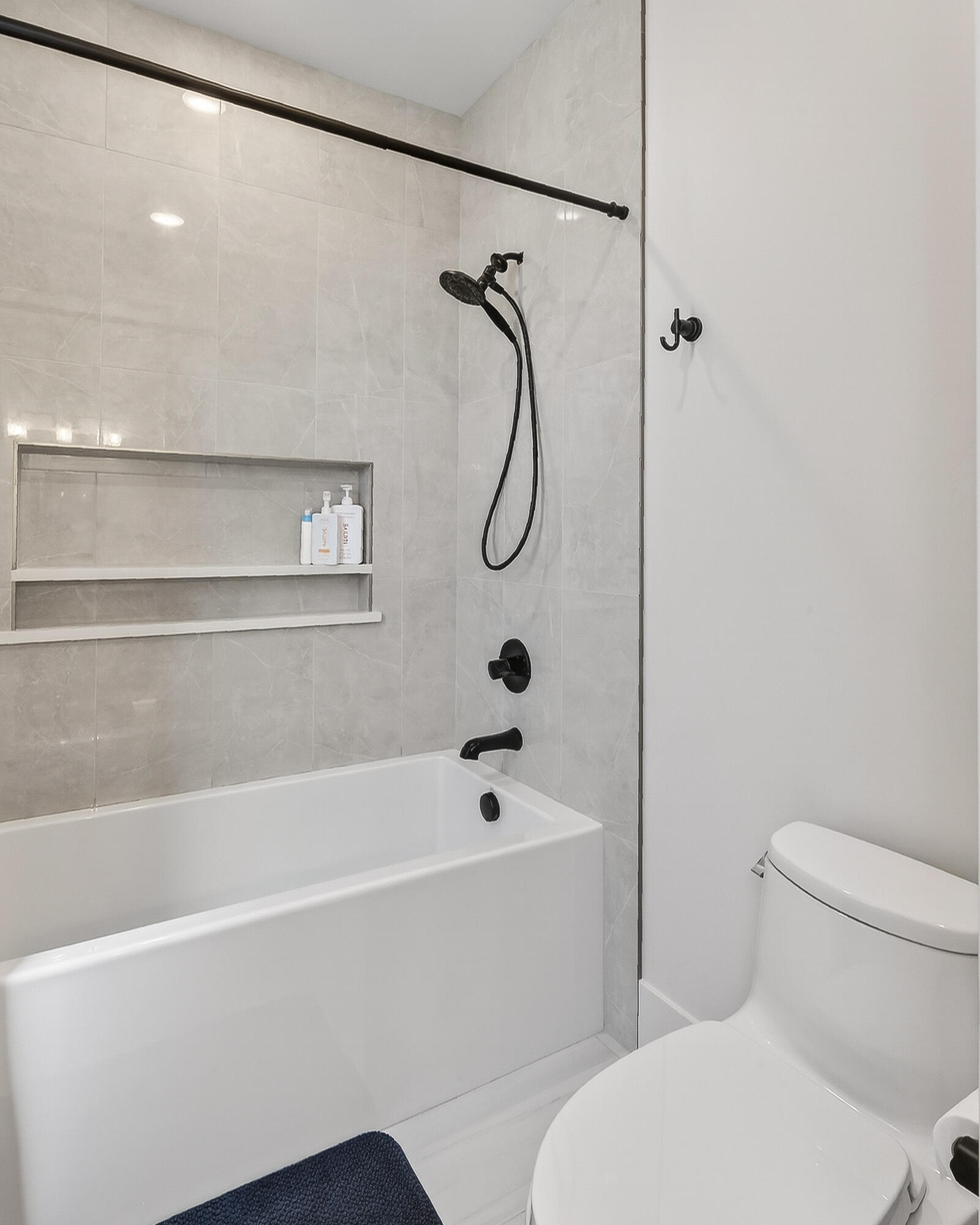 SADDLE BACK RIDGE - Residential