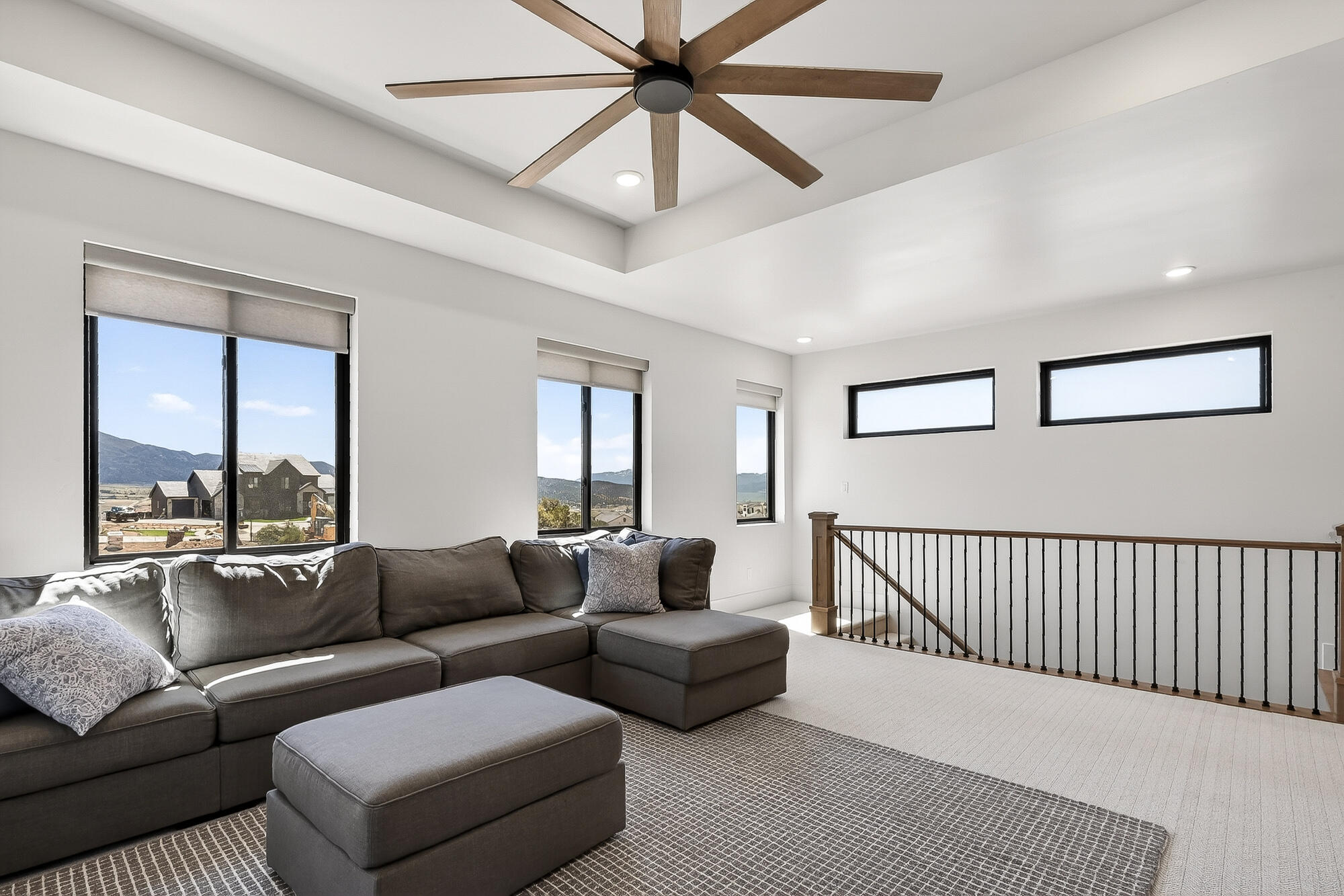 SADDLE BACK RIDGE - Residential