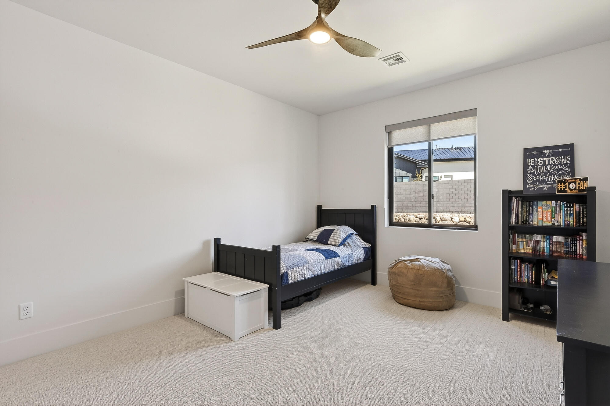 SADDLE BACK RIDGE - Residential