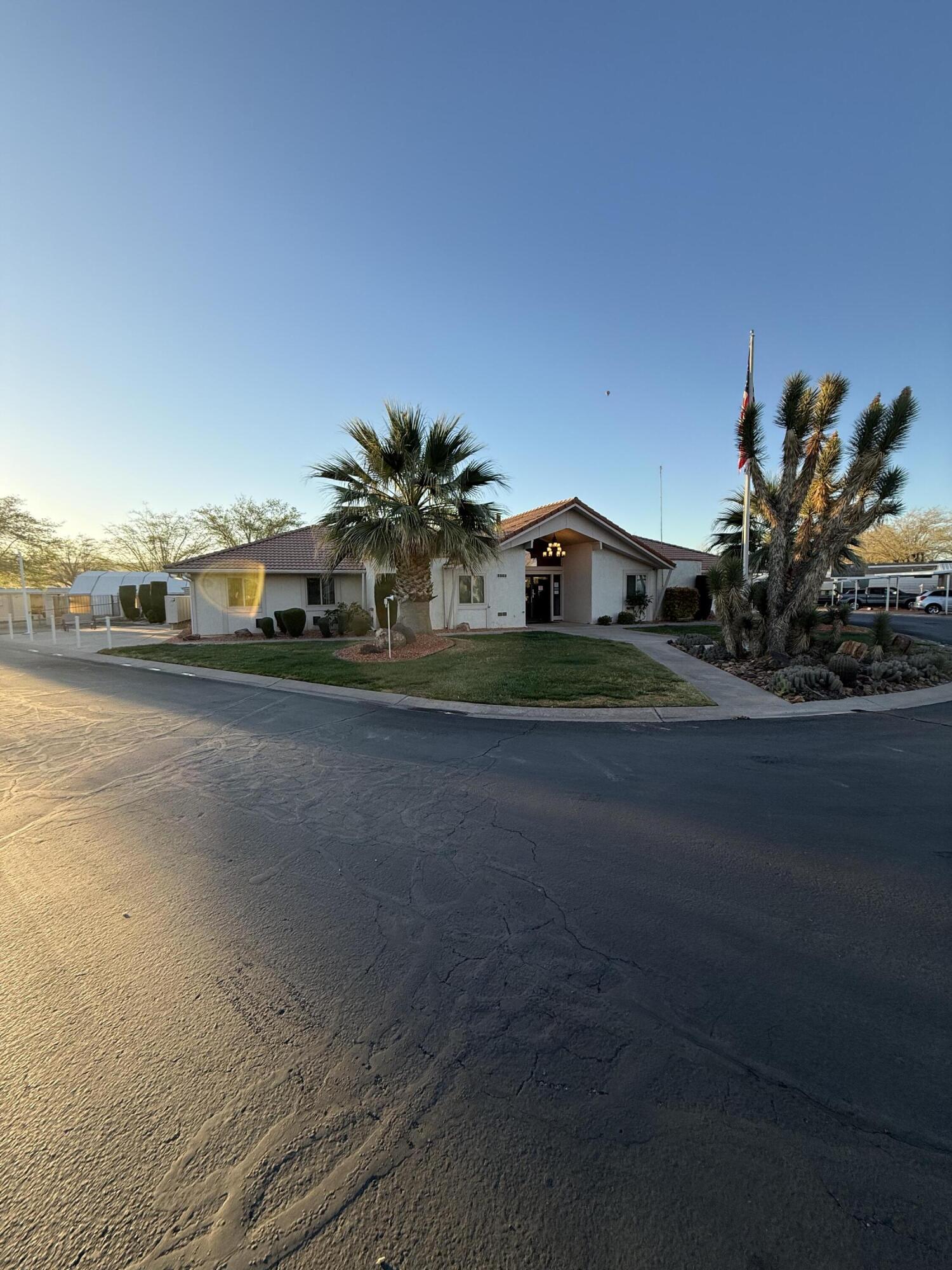 PALMS OF ST GEORGE - Land