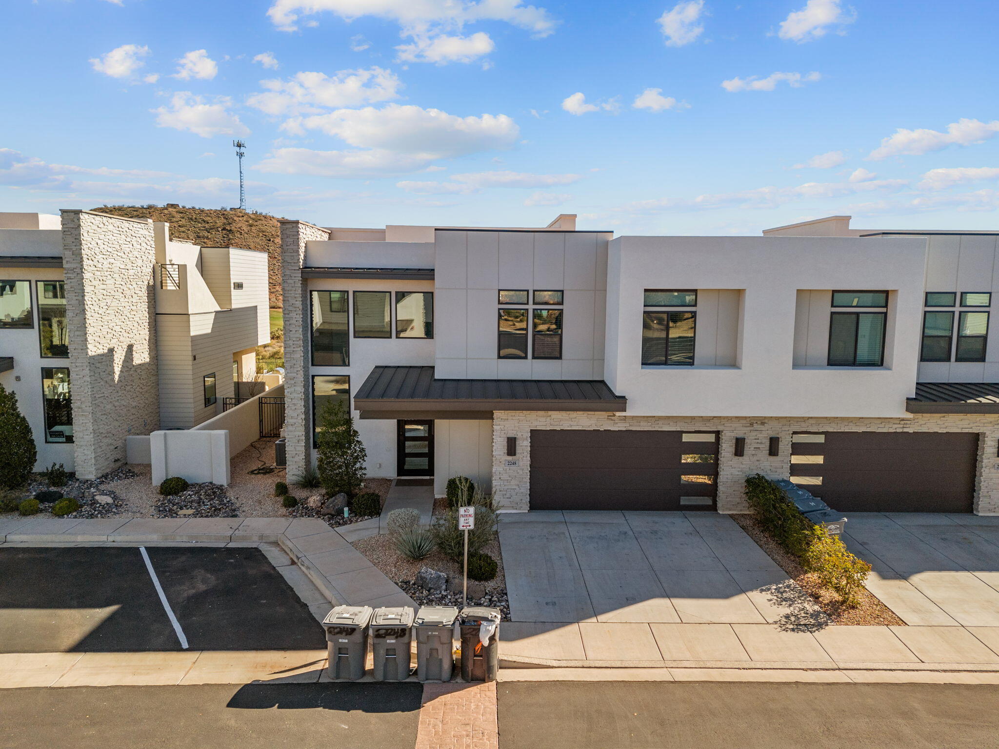 10 DIAGONAL CONDOS - Residential