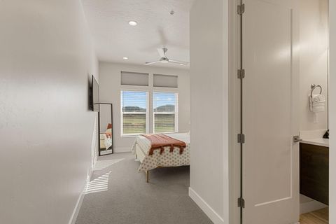 Tiny photo for 2248 N Double Eagle LN, Washington, UT 84780 (MLS # 26-268520)