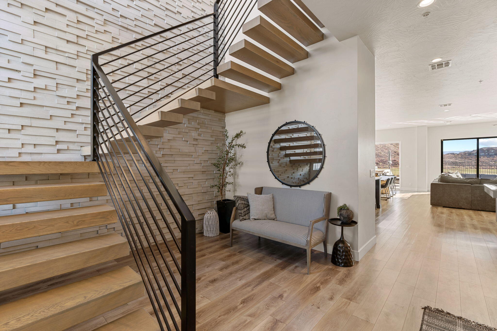 10 DIAGONAL CONDOS - Residential