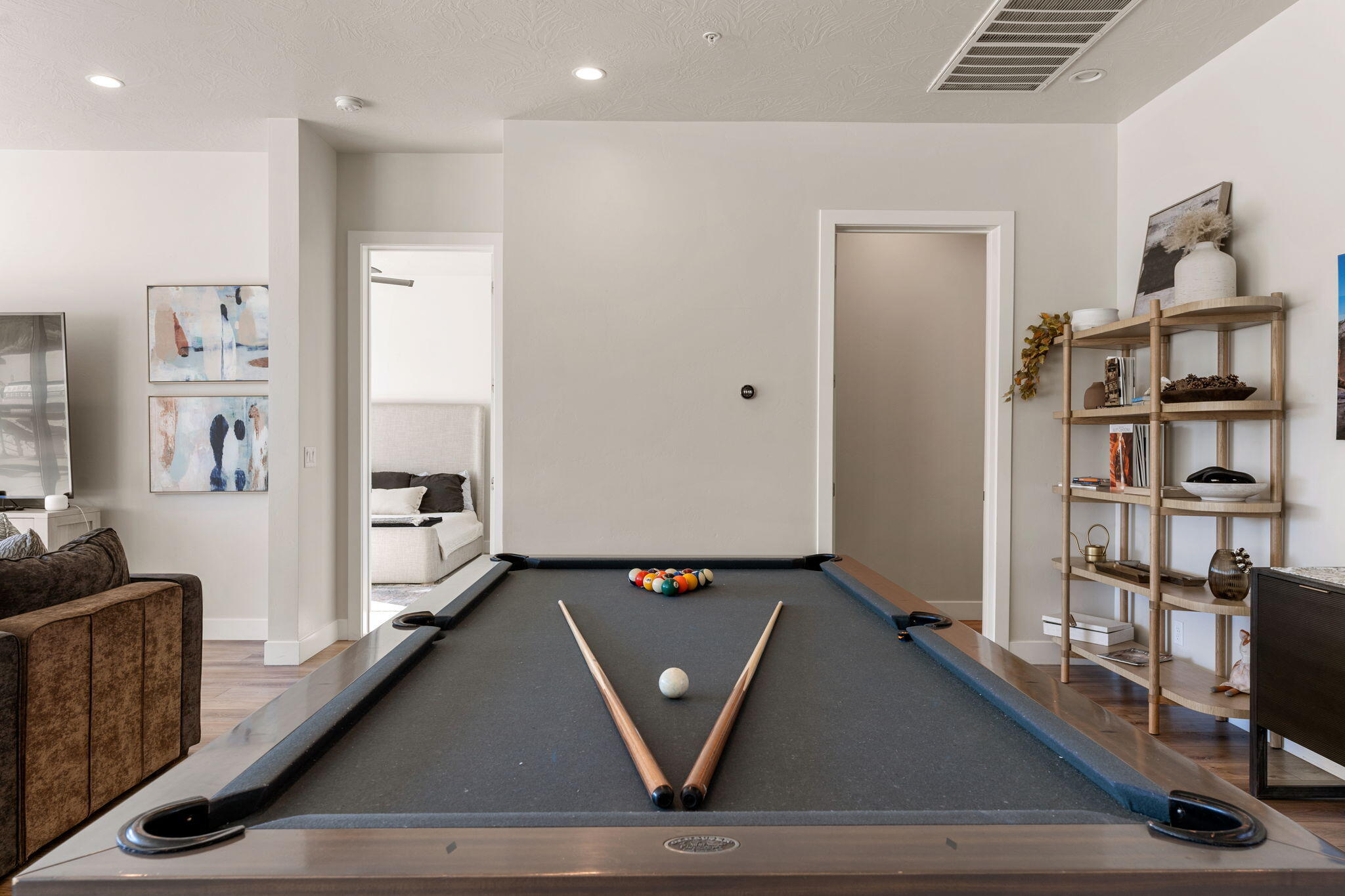 10 DIAGONAL CONDOS - Residential