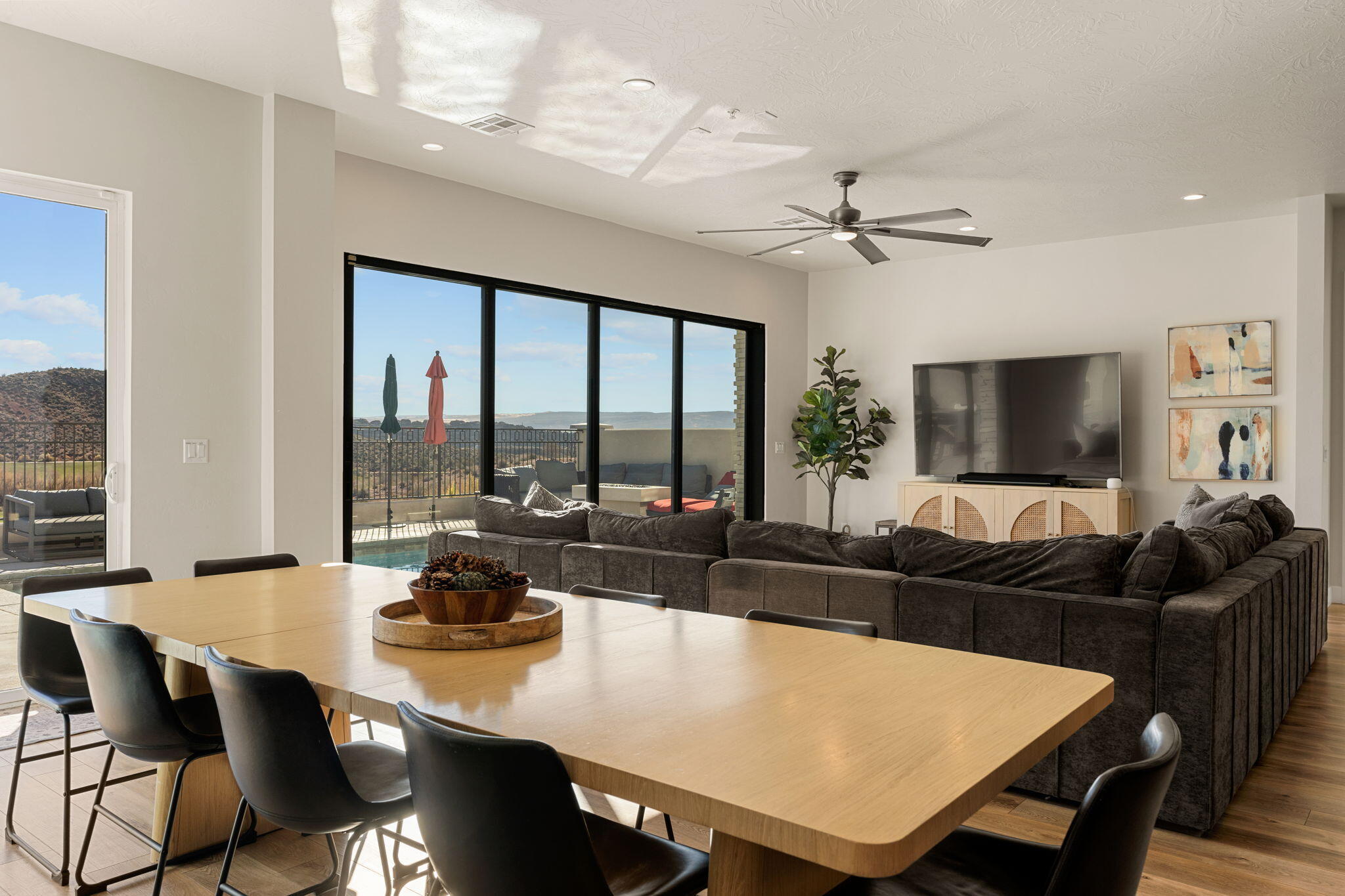 10 DIAGONAL CONDOS - Residential