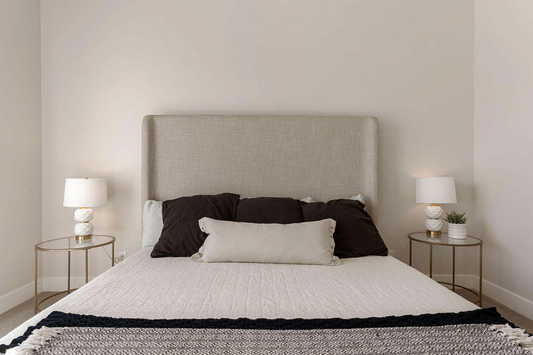 10 DIAGONAL CONDOS - Residential