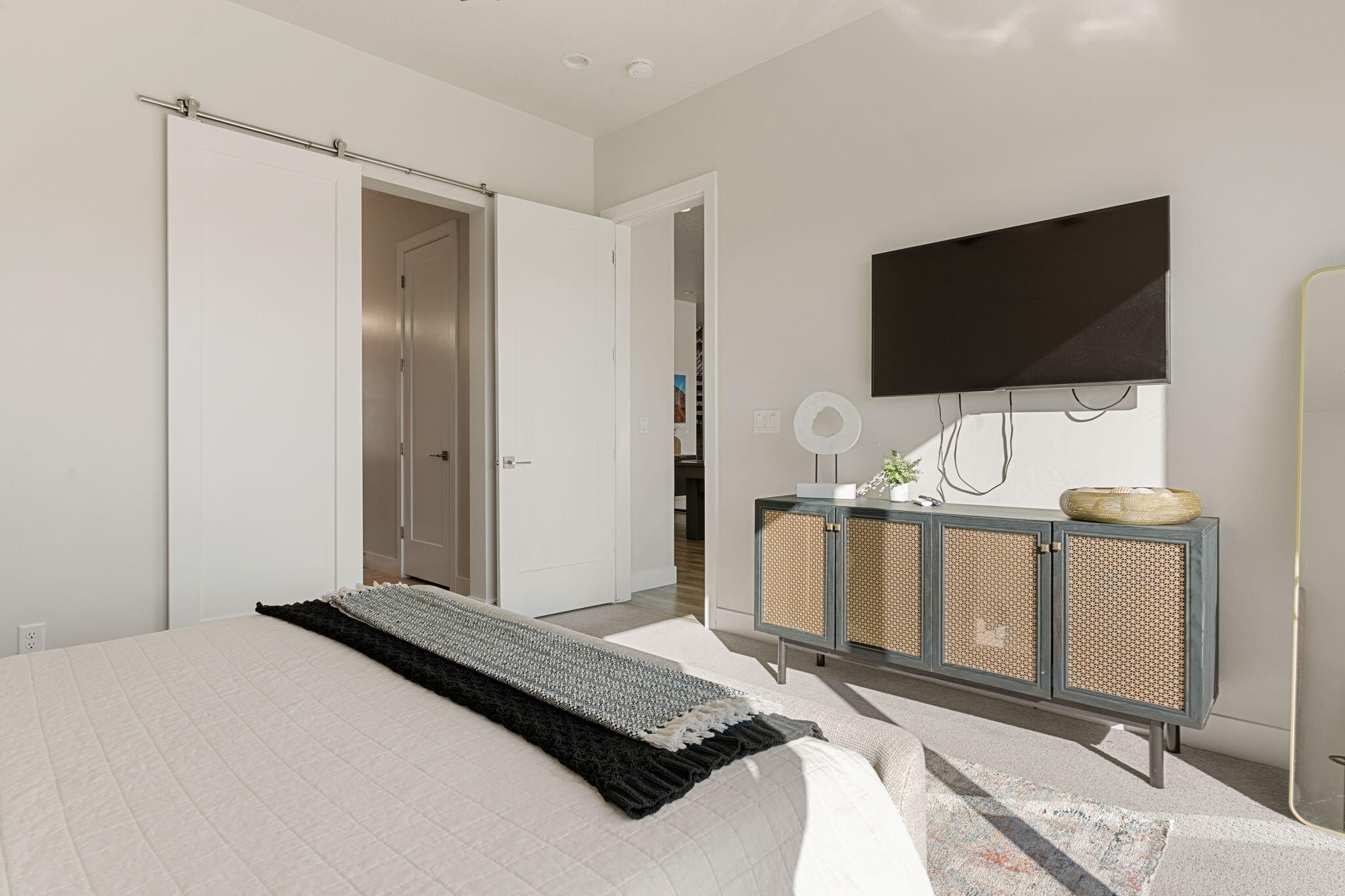 10 DIAGONAL CONDOS - Residential