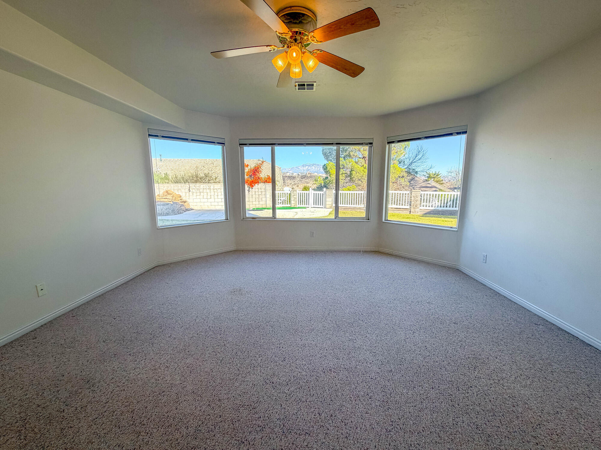 BOULDERS - Residential