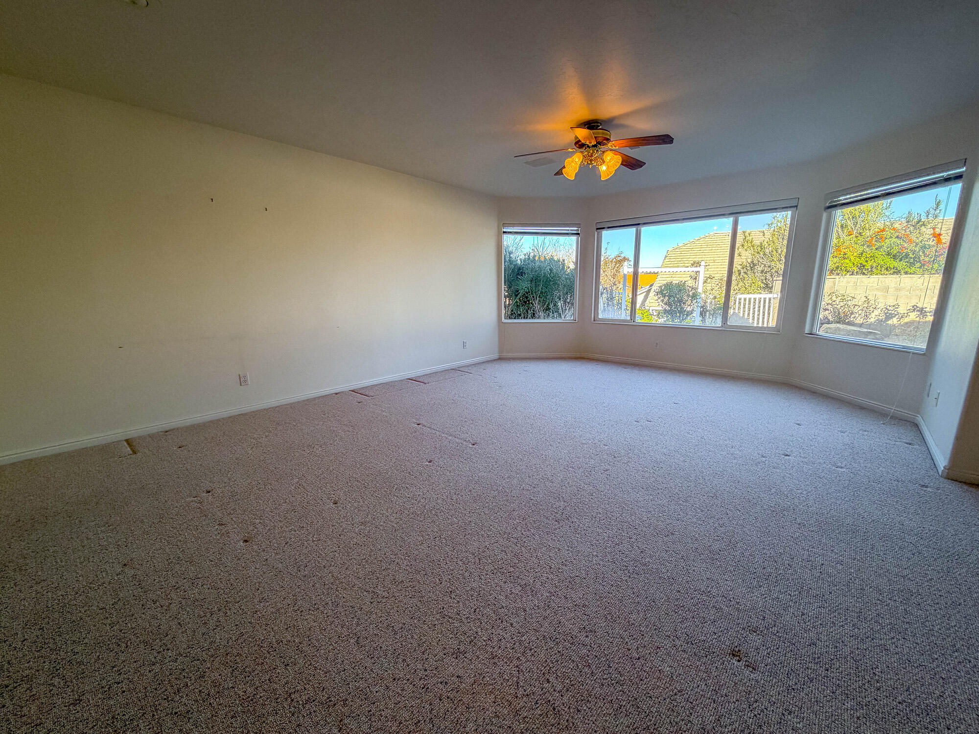 BOULDERS - Residential