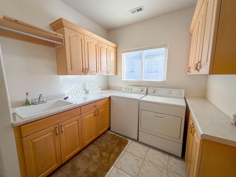 Tiny photo for 1629 S FLATROCK RD, Saint George, UT 84790 (MLS # 26-268136)