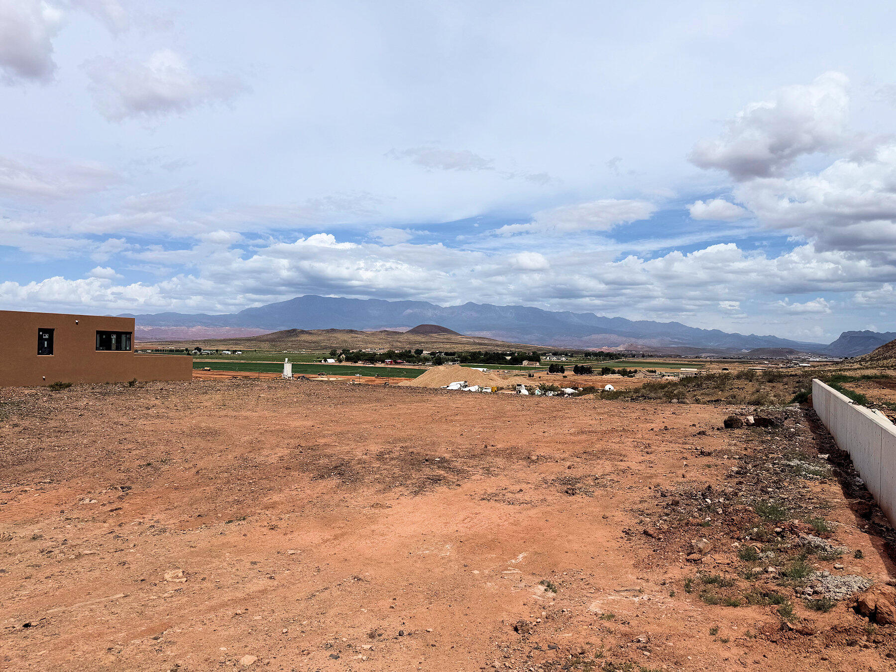 ROCK VIEW ESTATES - Land