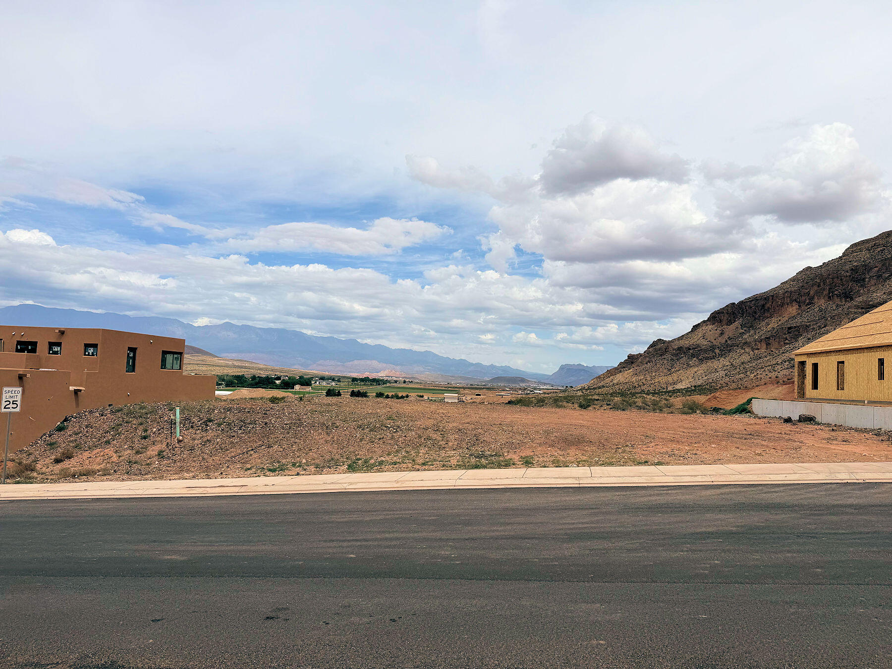 ROCK VIEW ESTATES - Land