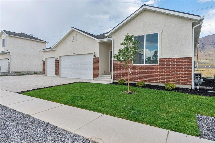 Beautiful 3-bedroom, 2-bath home in the peaceful area of Eagle Mountain. With over 3,200 sq ft, this property offers generous living space and room to grow. The open-concept layout, bright kitchen with ample cabinetry, a spacious family room, and large windows that fill the home with natural light!