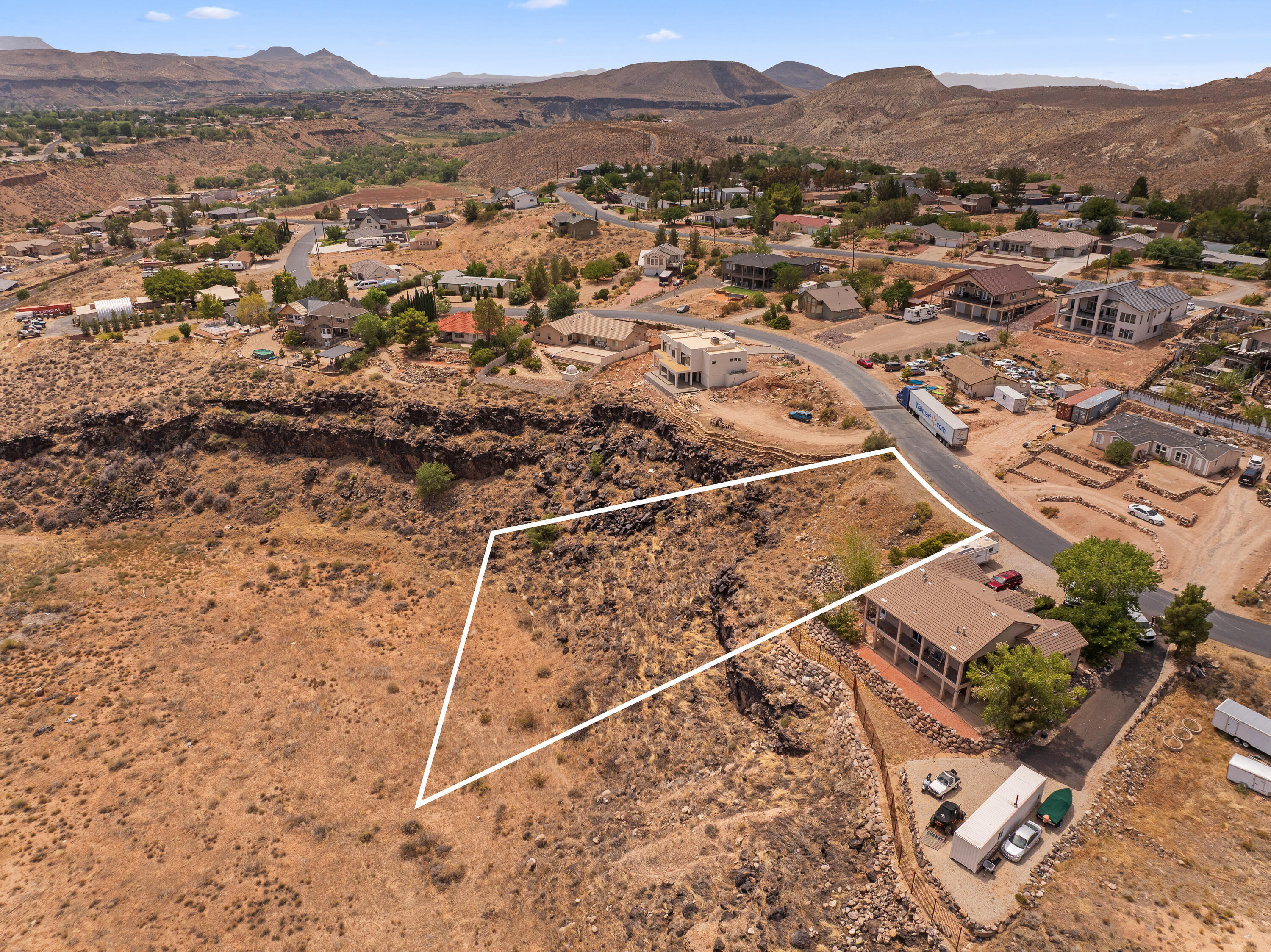 TOQUERVILLE ESTATES - Land