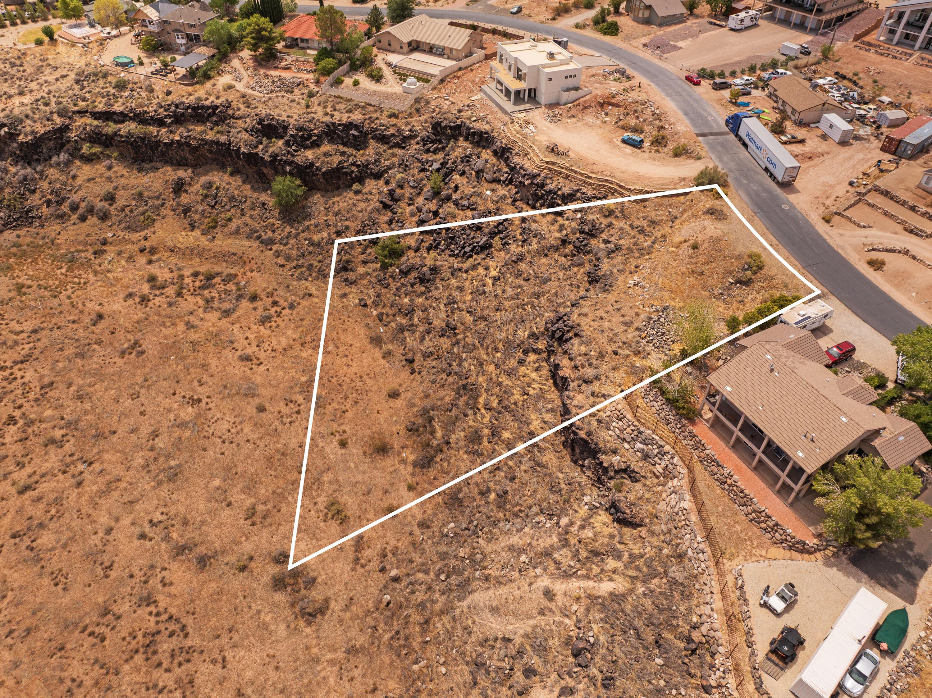 TOQUERVILLE ESTATES - Land