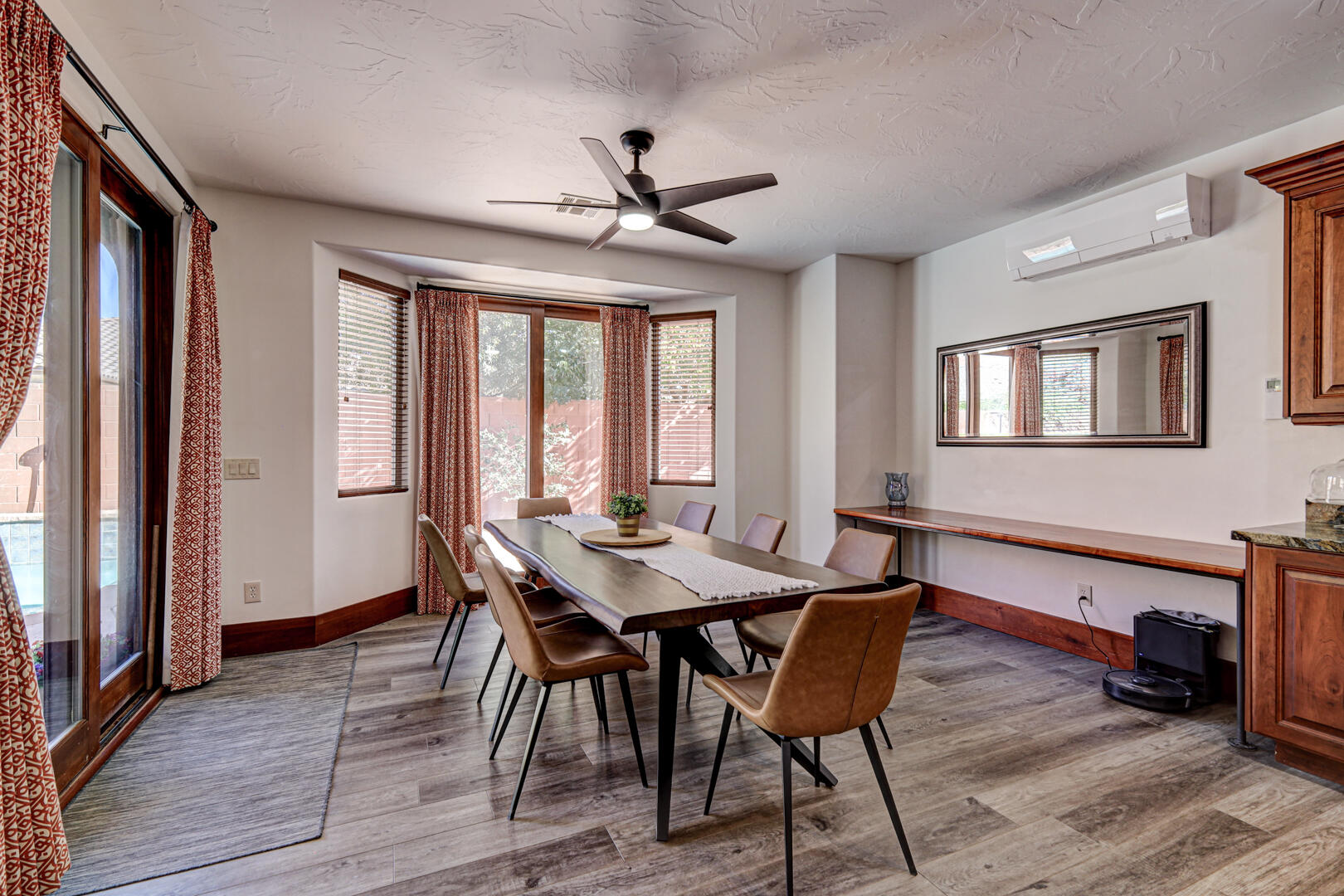 QUAIL COVE - Residential